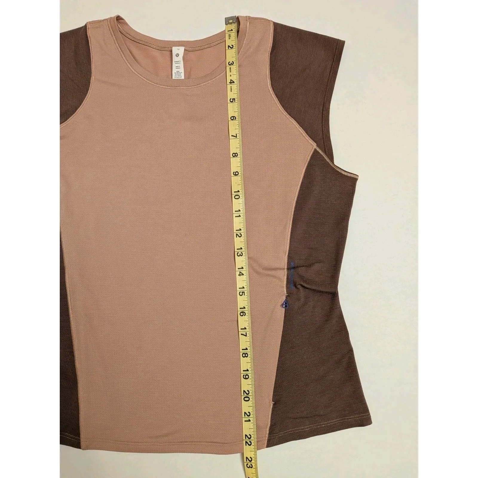 Lululemon Cap Sleeve Hiking Tank Top Sz 10 Outdoor Workout Lounge Activewear - Image 4