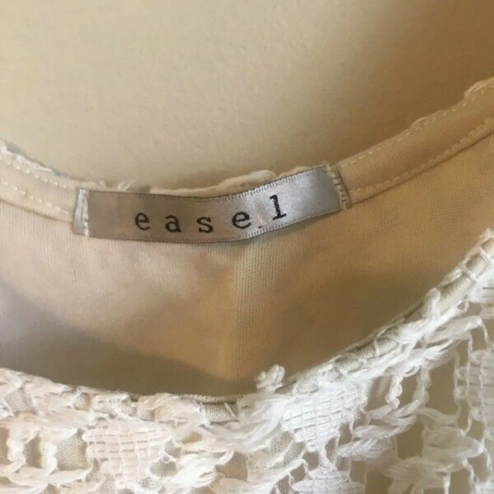 easel  medium cream crop top - Image 2