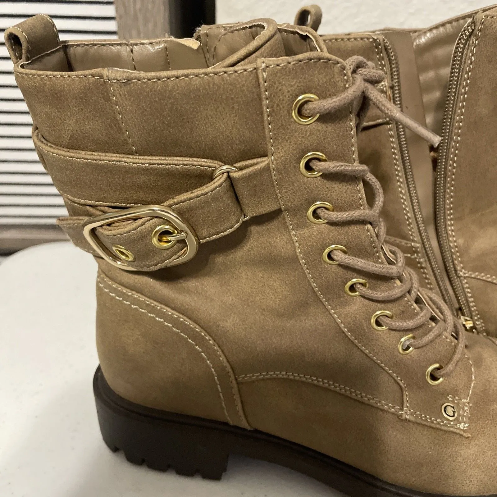 Guess Boots Size 7 Combat Buckled Block heel Light Brown - Image 5