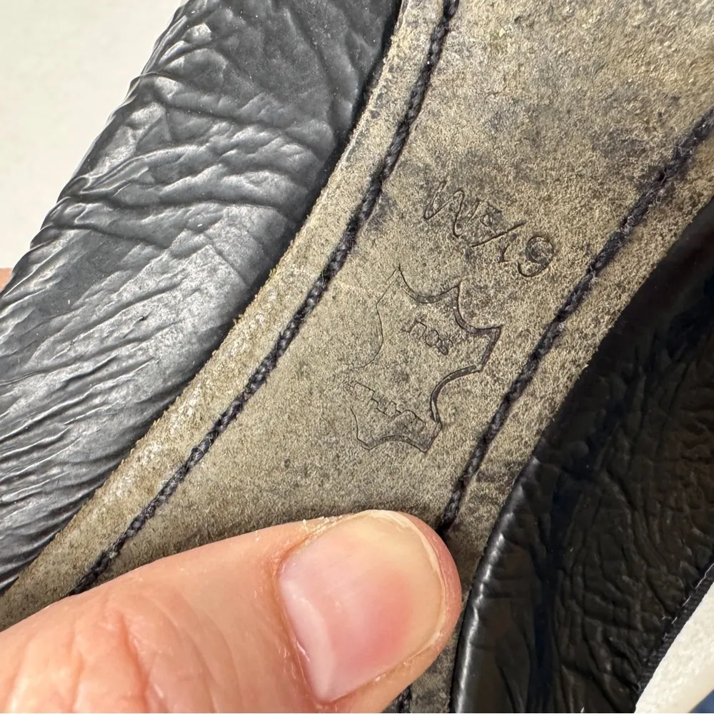 Tory Burch Black Leather Ballet Flats Womens 6.5 Classic Preppy Casual Slip On - Image 9