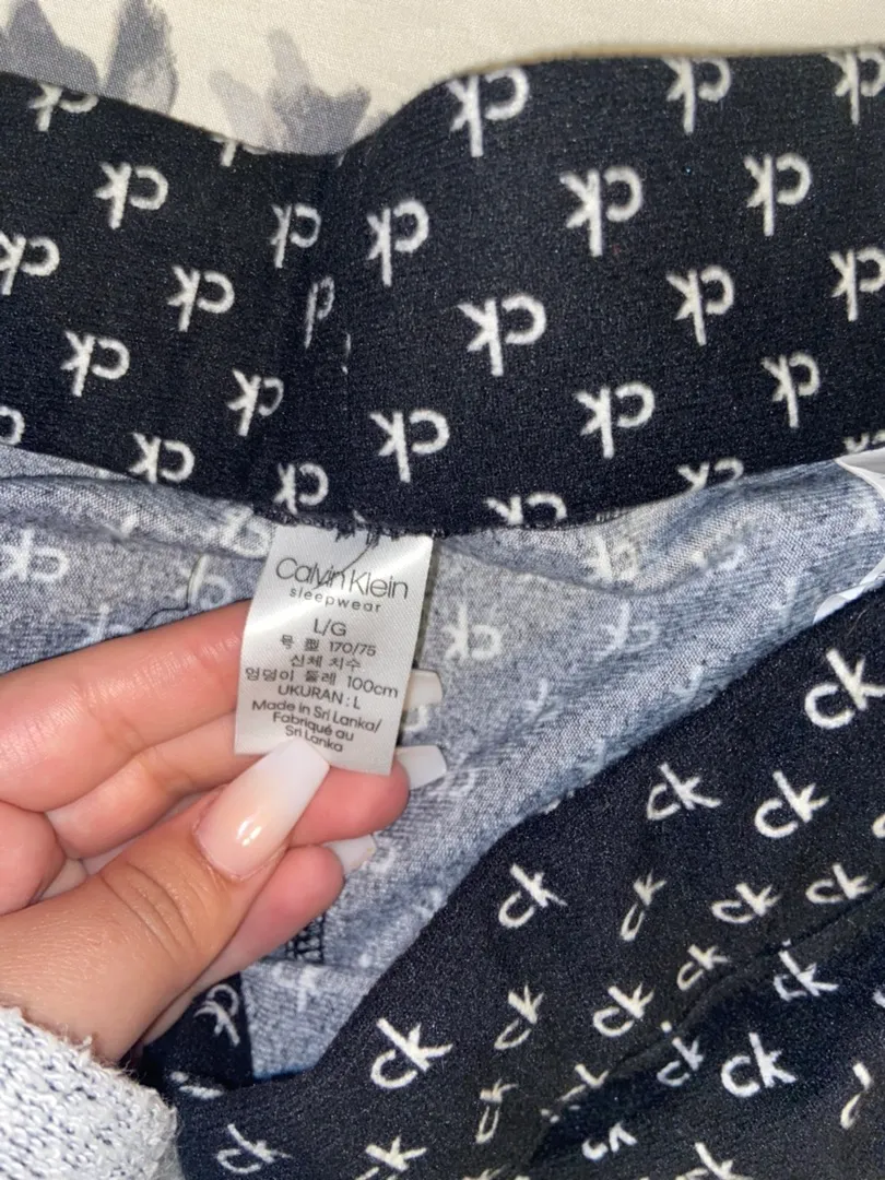 Calvin Klein Shorts - Image 2