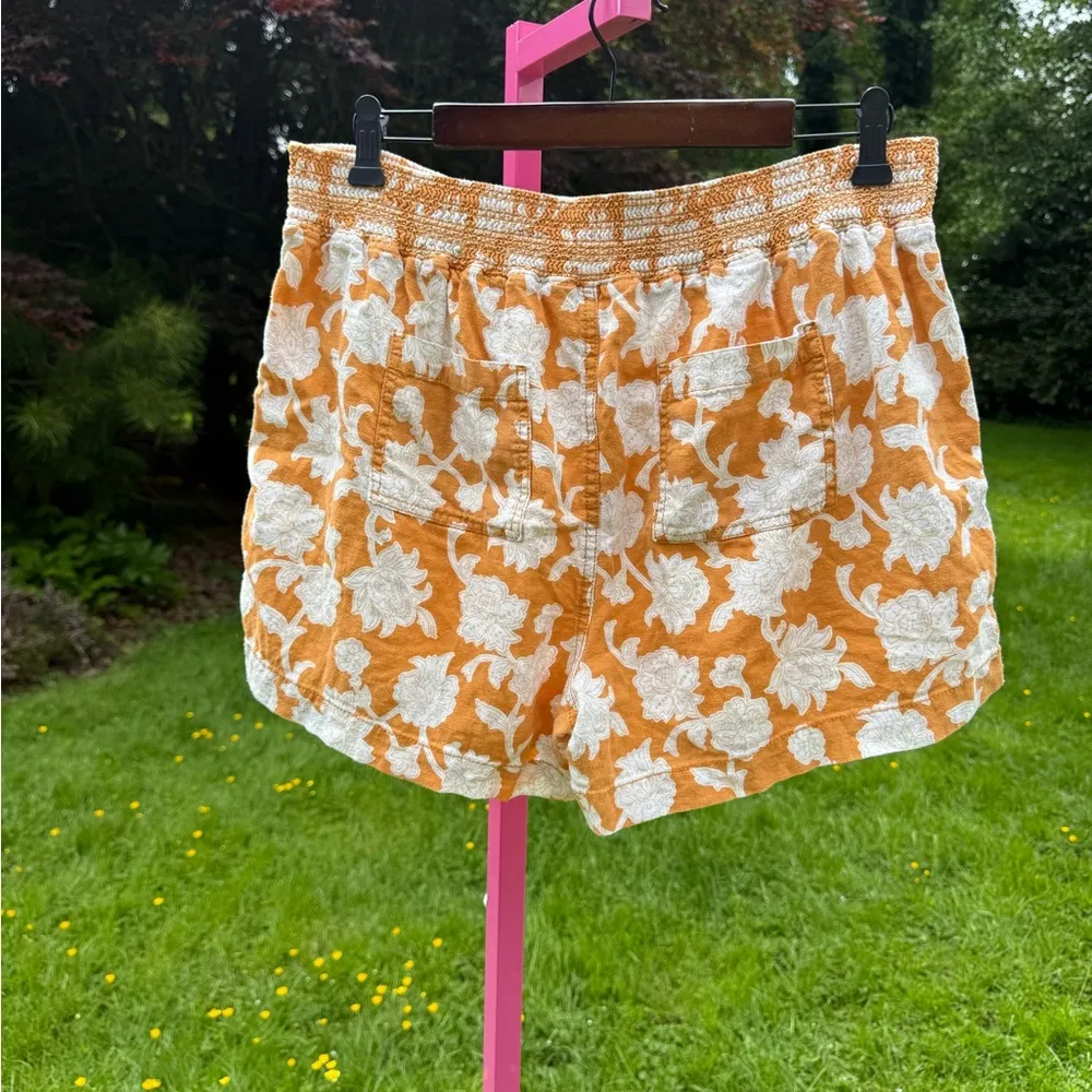Briggs New York High Waist Orange and White Floral Shorts - Image 2