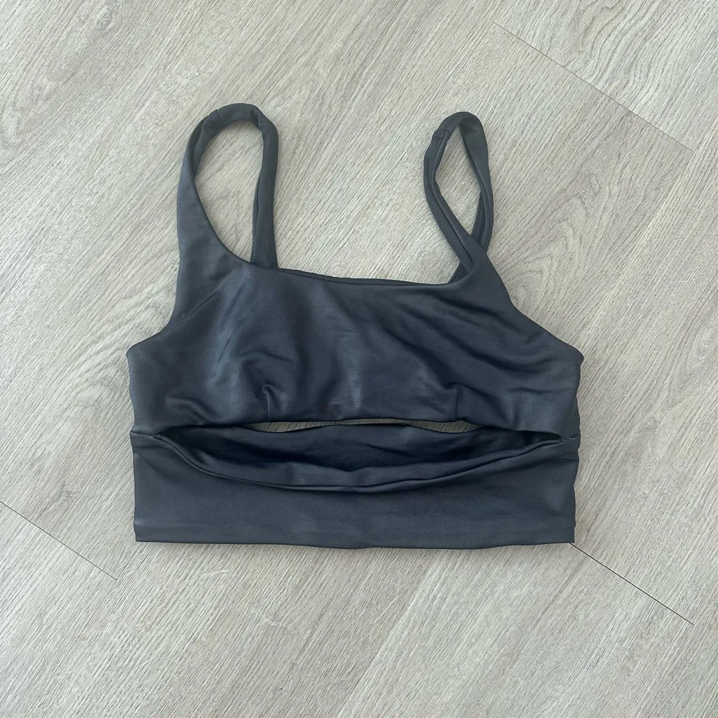 Alo Yoga Alo Bra - Image 2