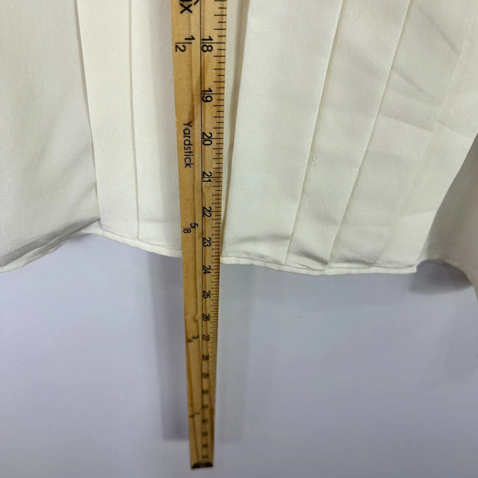 Pleated Blouse Jones Wear Petite 8 Ivory Button Shoulder Vtg 80s Preppy Top Luxe - Image 4