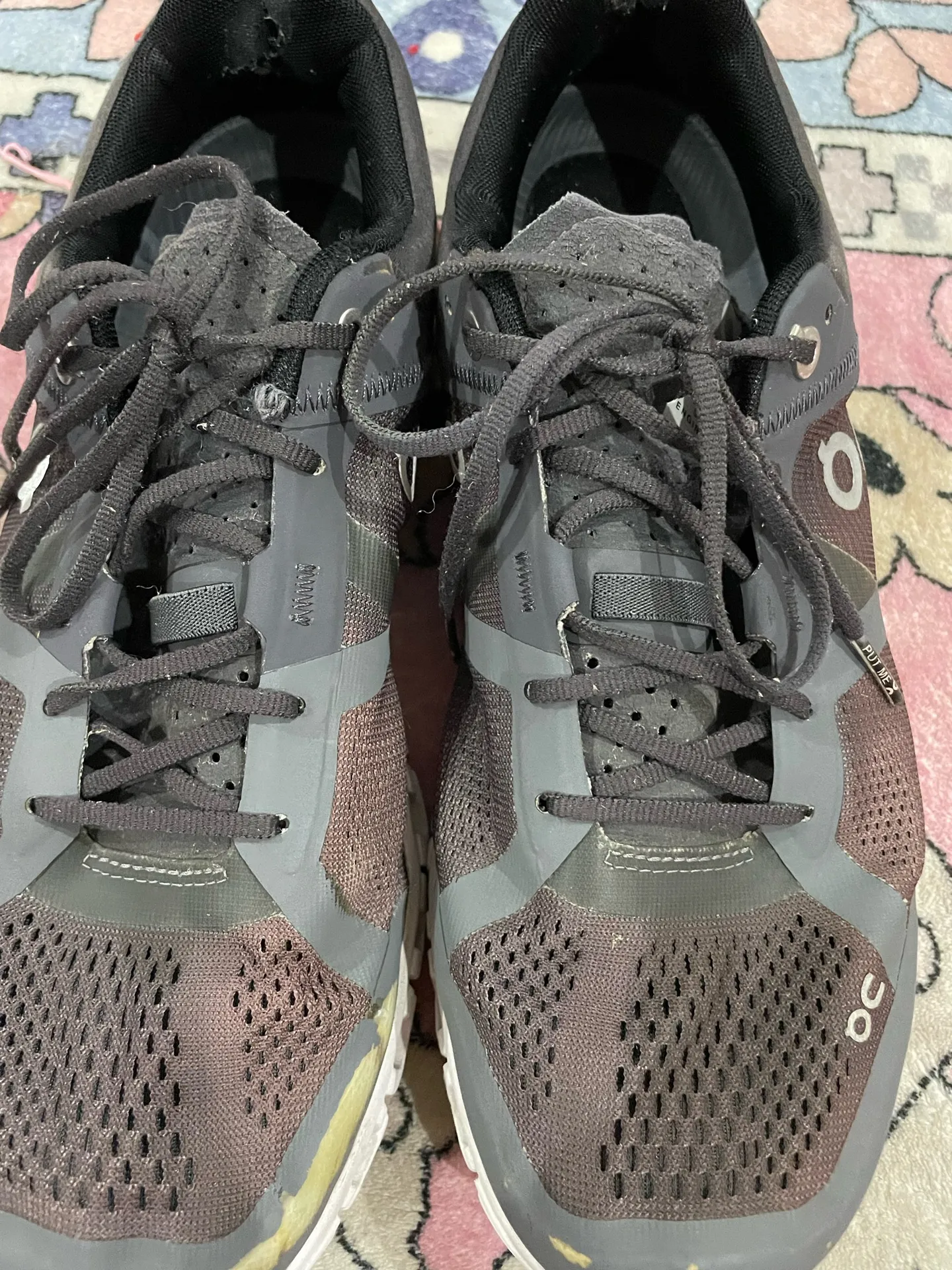 on cloud  Running Shoes Women’s Black pink 9.5 - Image 6