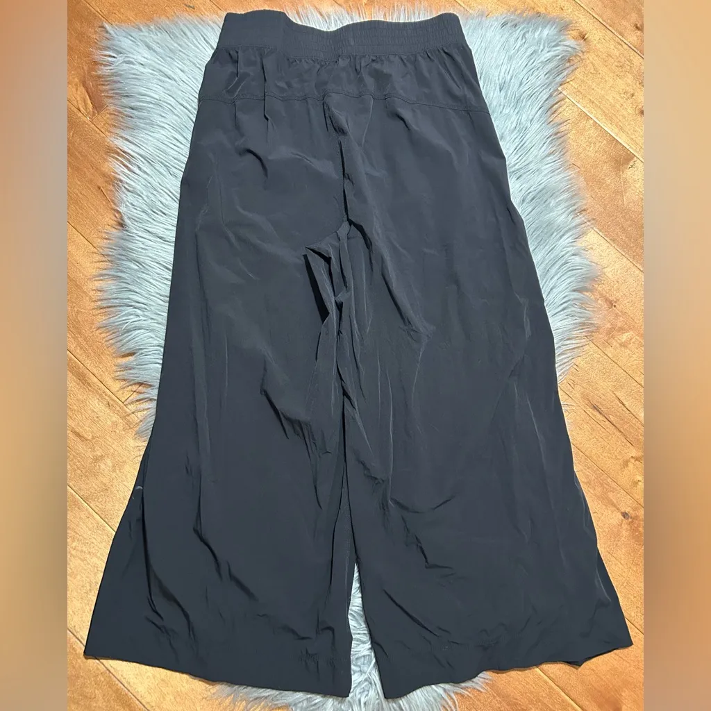 ZYIA ACTIVE Khaki Work Flow Wide Leg Crop Lightweight Pants Size M - Image 2