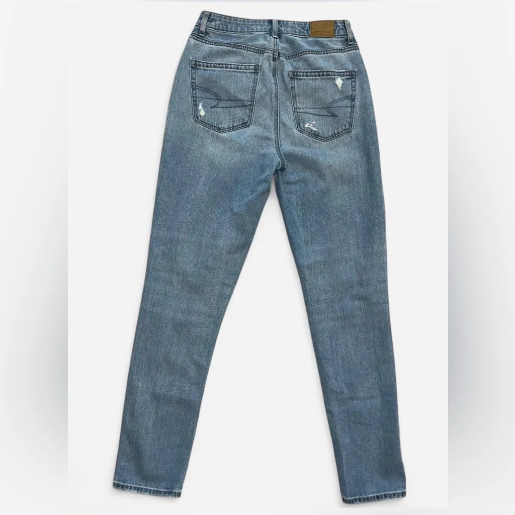 American Eagle Mom Jeans Size 2 Long Distressed Light Wash Ripped Knees - Image 2