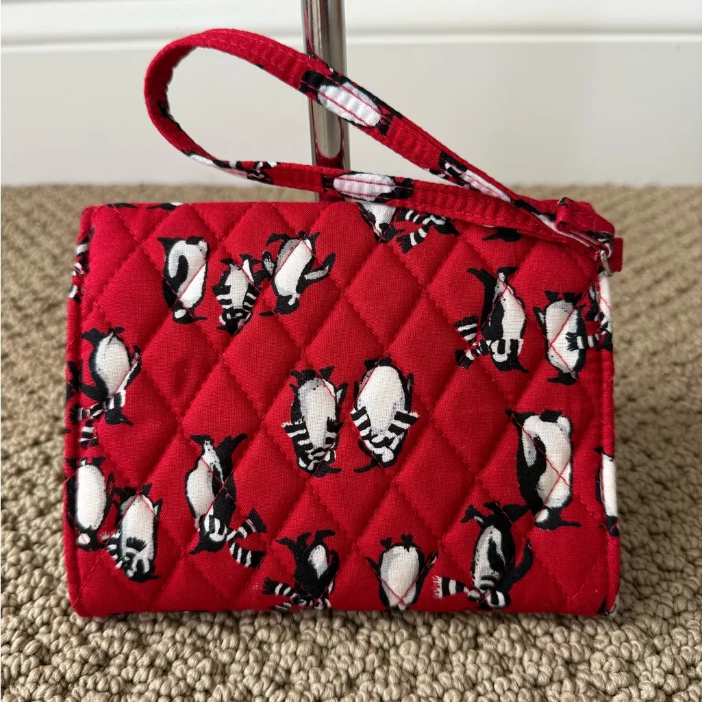 Vera Bradley Turnlock Zip Quilted Wallet Wristlet Playful Penguins Red Black - Image 3
