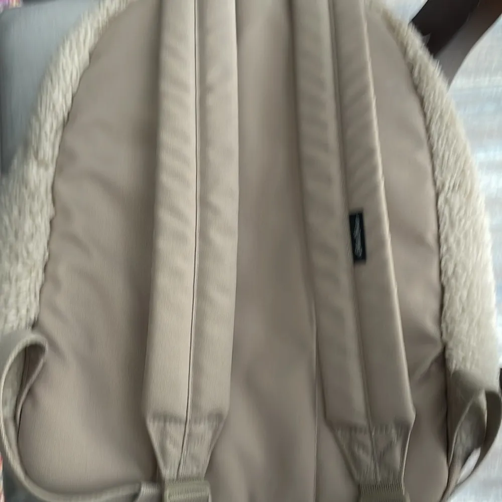 Eddie Bauer Oatmeal Sherpa Full-size backpack - Image 7