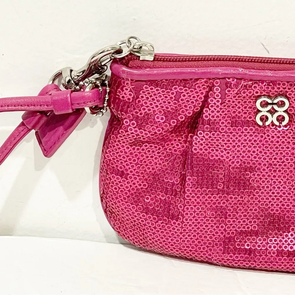 Coach Audrey Pink Sequence Small Wristlet Evening Clutch RARE - Image 2