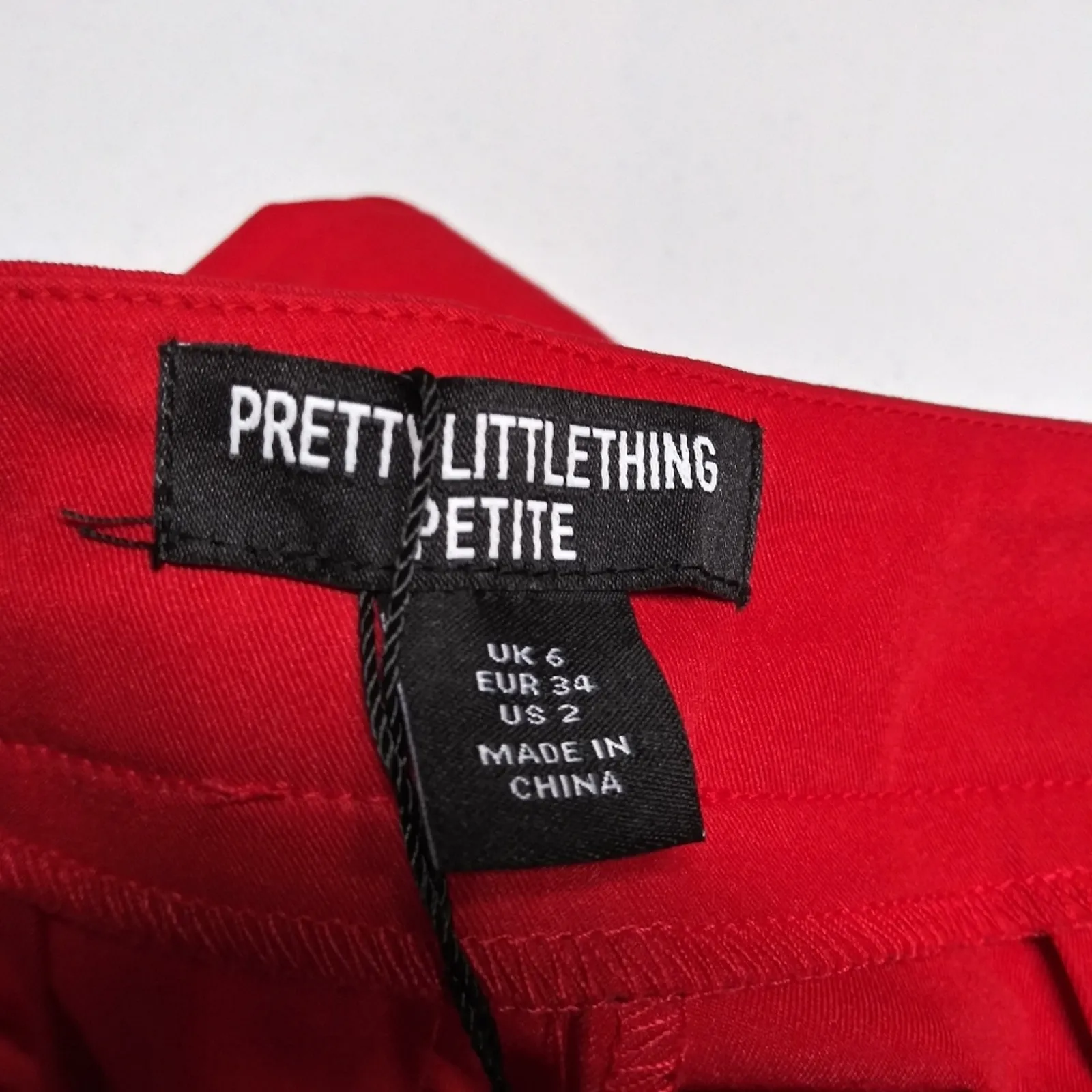 Pretty Little Thing Petite Red Buckle Detail Cargo Wide Leg Pants  Size 2 - Image 5