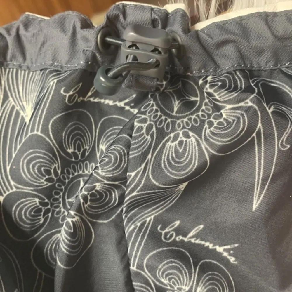 Columbia Omni-Tech Retro Winter Jacket Size Medium - Image 12