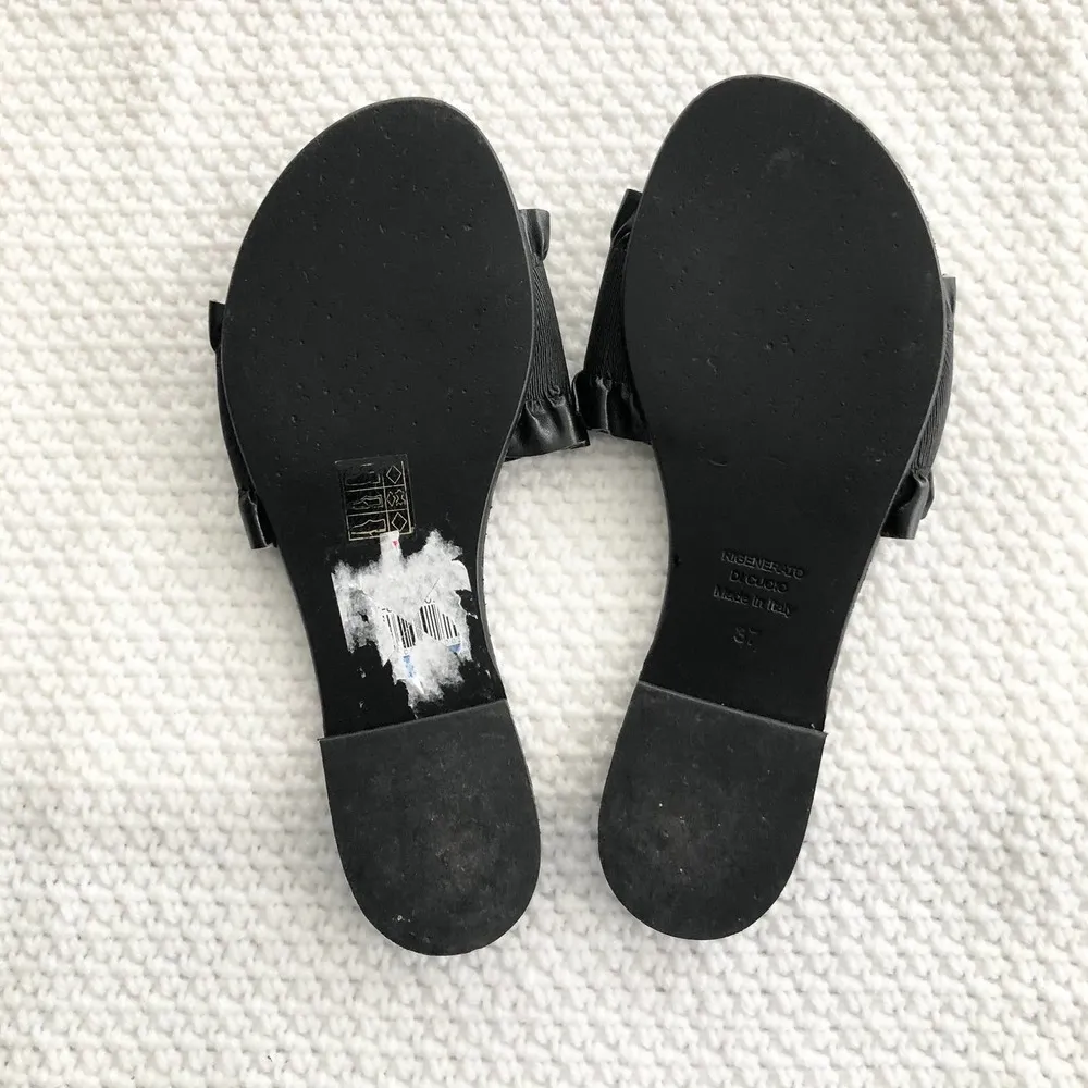 Rigenerato Victor Black Leather Ruffle Trim Simple Slide Slip On Sandals 37 Size 6 - Image 45