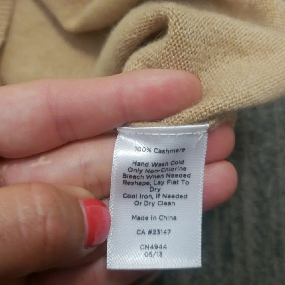 Talbots cashmere sweater - Image 4