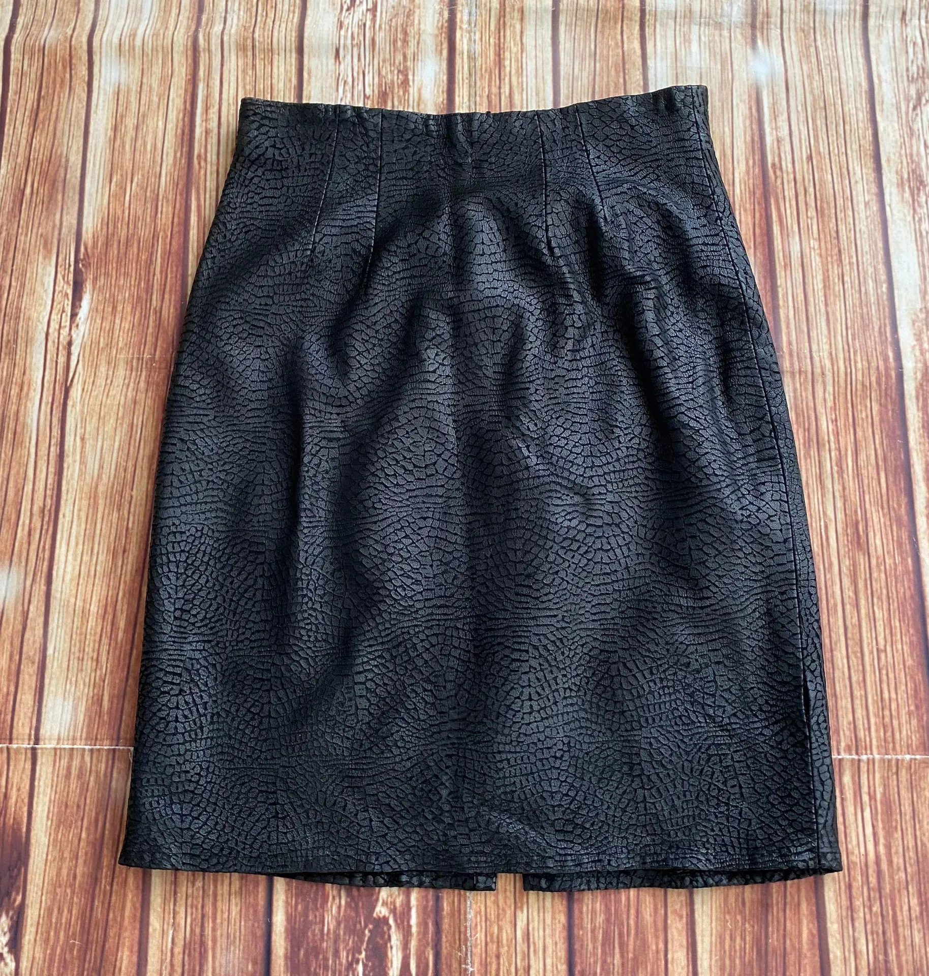 Cedars Vintage Women’s Textured Black Genuine Leather Pencil Skirt Lined Size 6 - Image 1