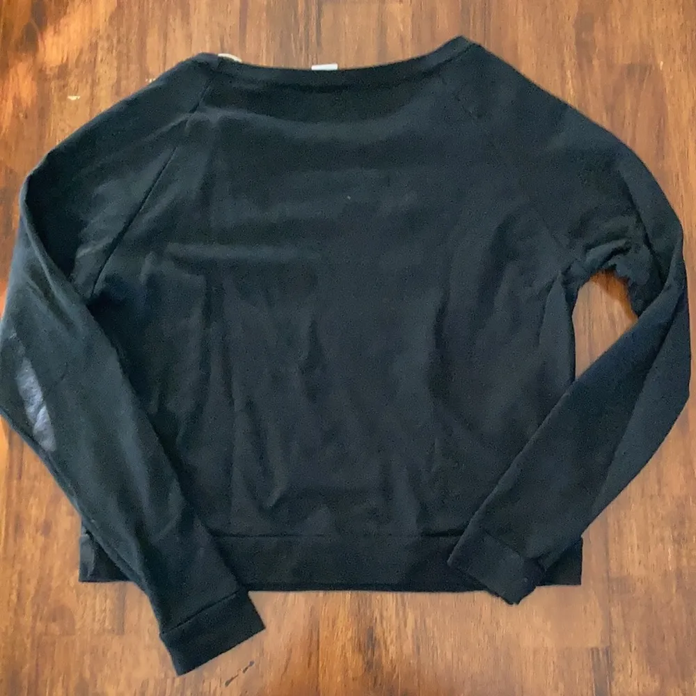 Disney Winnie the Pooh Graphic Boatneck Sweater Black Size Medium Mom Like New - Image 13