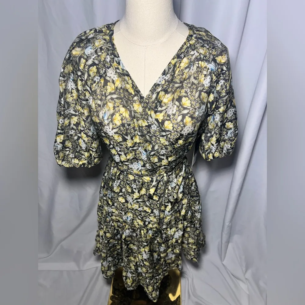 Current Air BAROQUE FLORAL WRAP DRESS | S NWT - Image 3