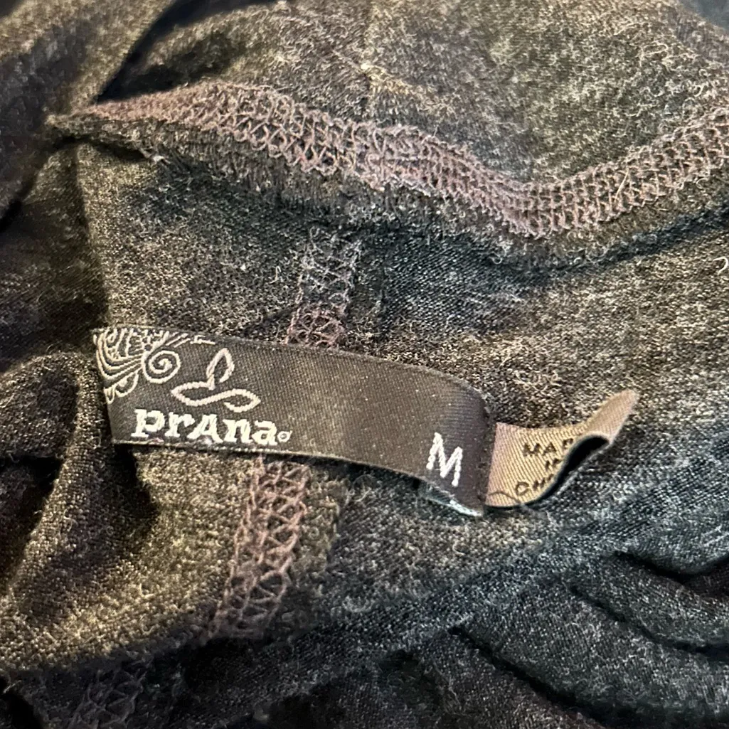 Prana Charcoal Gray Base Layer Long Sleeve High Neck Shirt Top Size Medium - Image 5