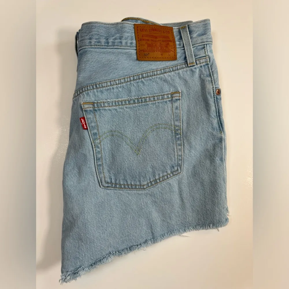 Big E Levis 501 denim jean shorts Lt blue w 32 high waisted - Image 5