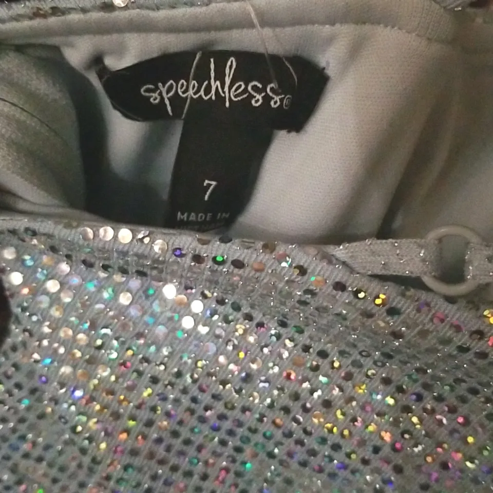 Mini Dress Size 7 Sequin Adjustable spaghetti straps blue Sky Beaded Fringe - Image 8