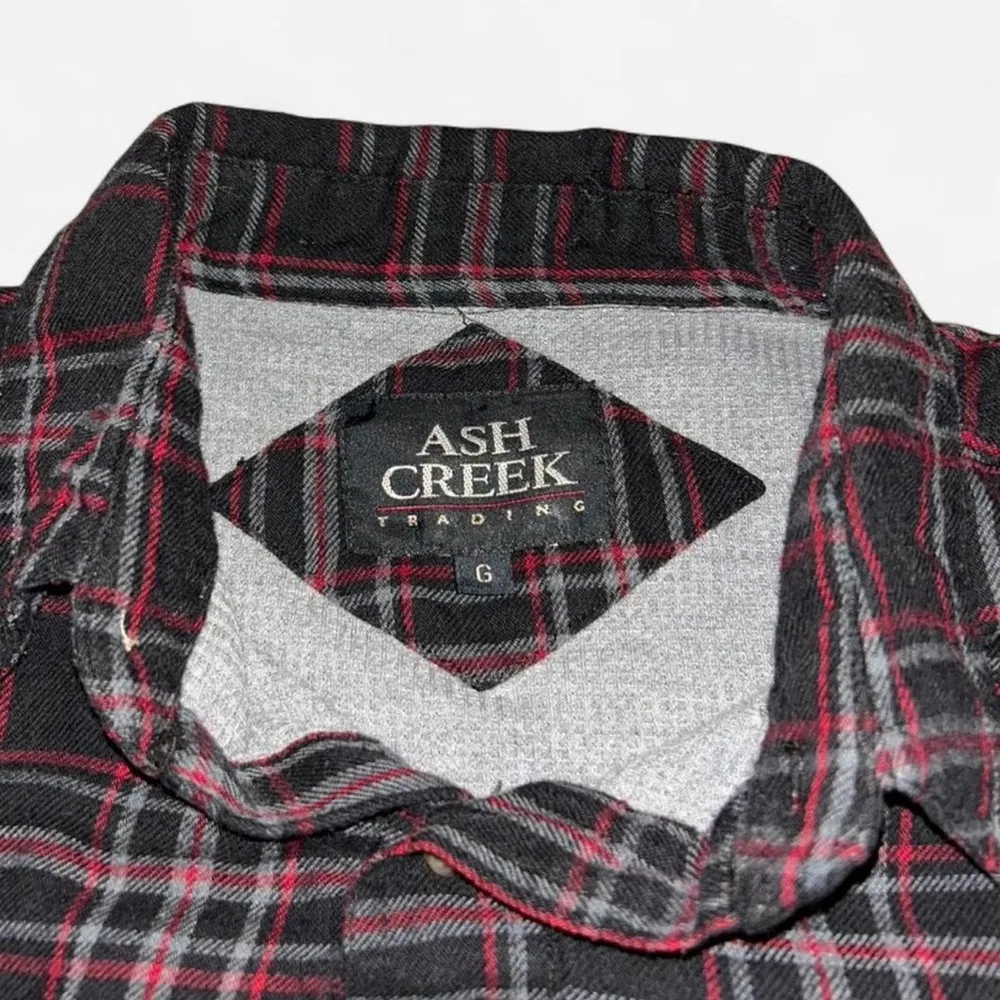 Ash Creek Trading Black & Red Plaid Flannel Button Down Shirt | Size Large - Image 5