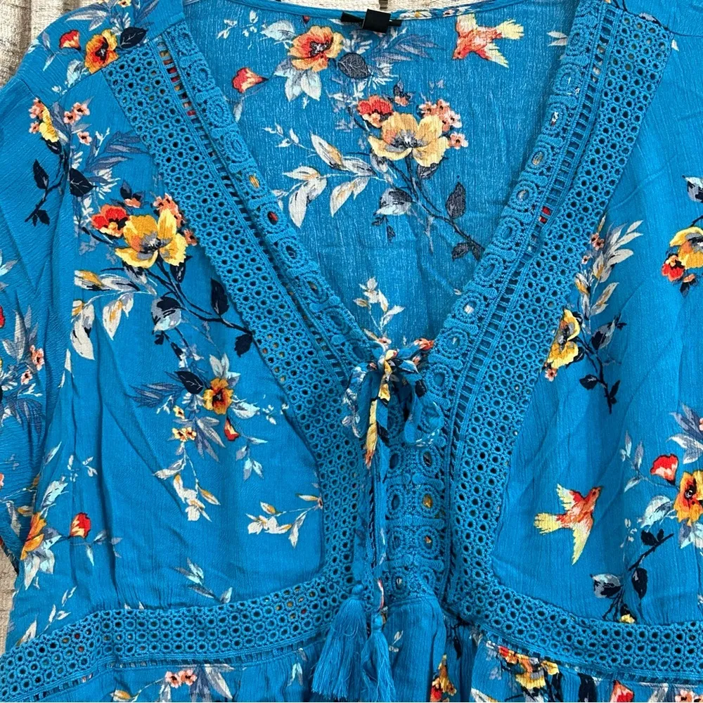 Babydoll Crinkle Gauze Crochet Inset Lace-Up Top - Image 2