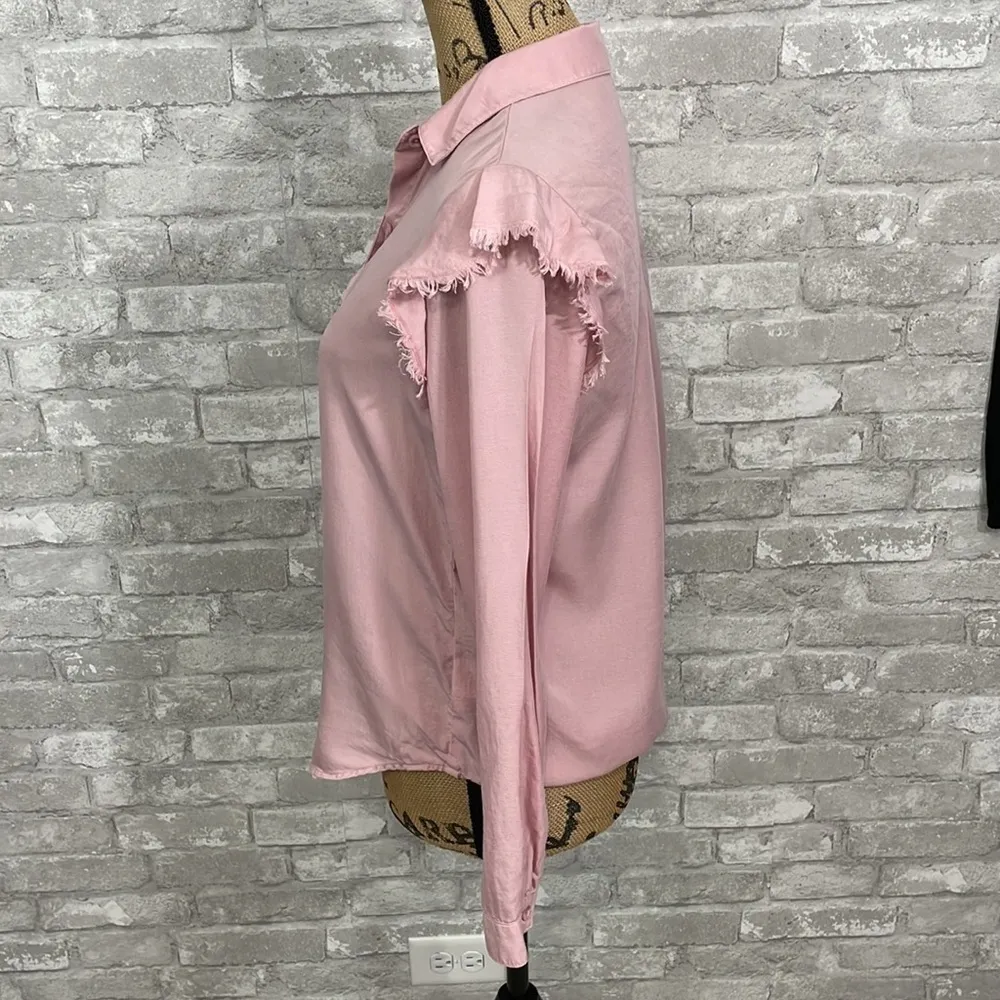 Cloth & Stone Anthropologie Pink Ruffled Chambray Button Down Shirt - Image 3