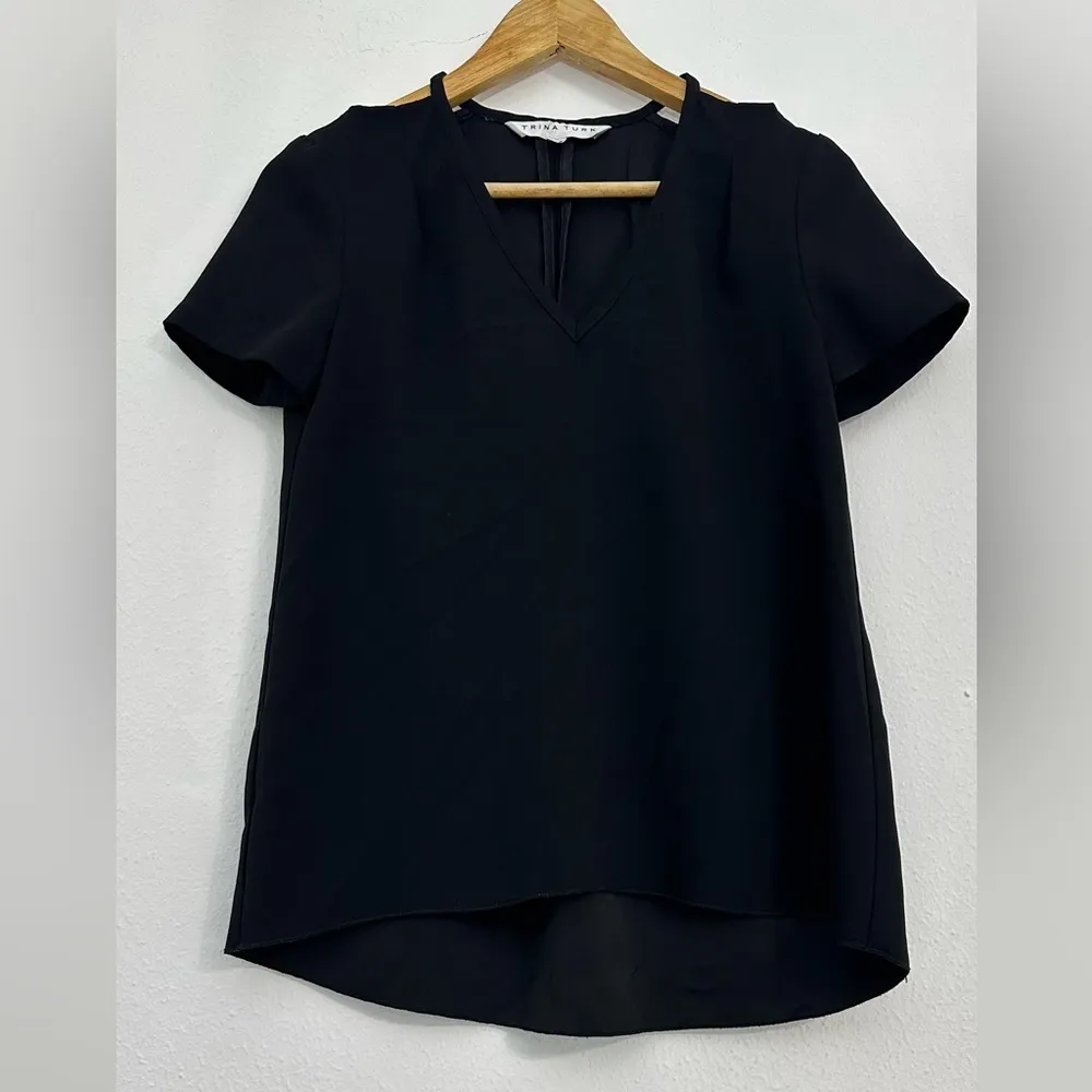 Trina Turk Floramaria Cut-out Shoulder Black Short Sleeve Boxy Blouse - Image 12