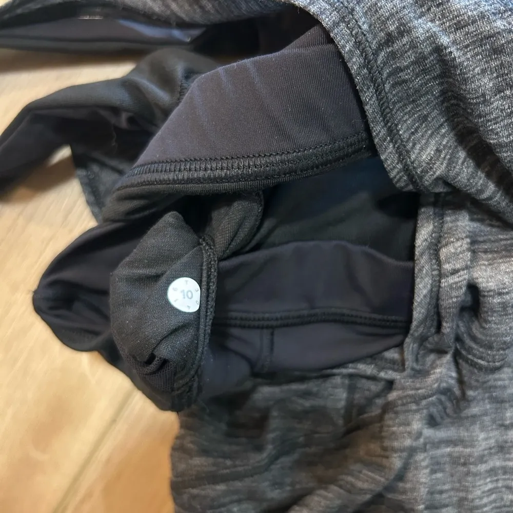 Lululemon Racerback w/Sports Bra - Size 10 - Image 10