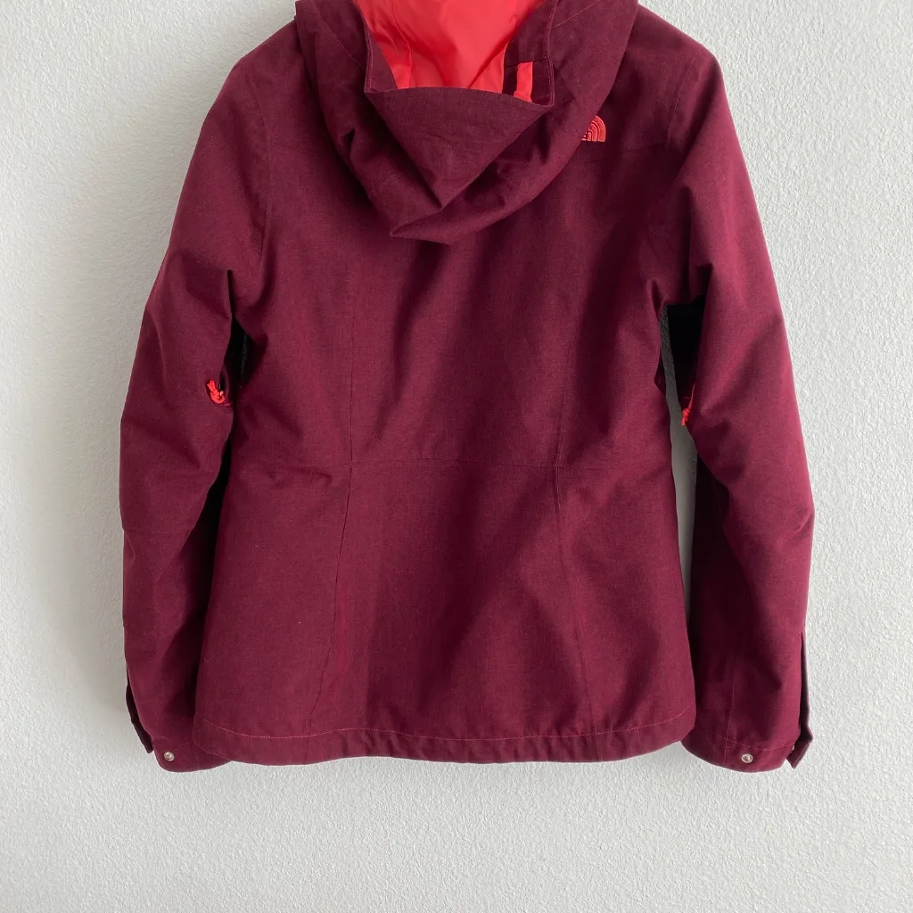 The North Face Women's Up and over Triclimate Jacket - SP - Image 7