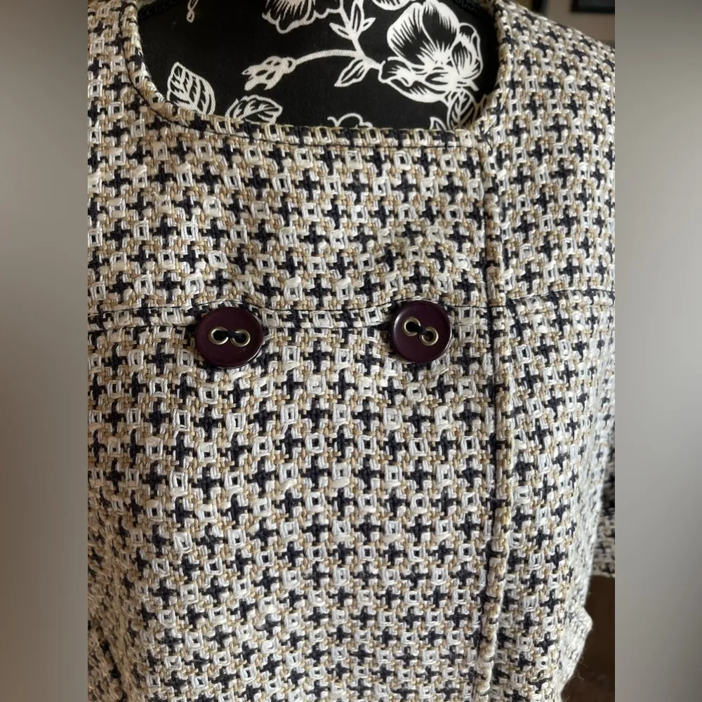 Ellen Tracy  size 6 short sleeve cape blazer - Image 7