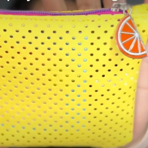 IPSY YELLOW GLAM COSMETIC BAG - Image 4