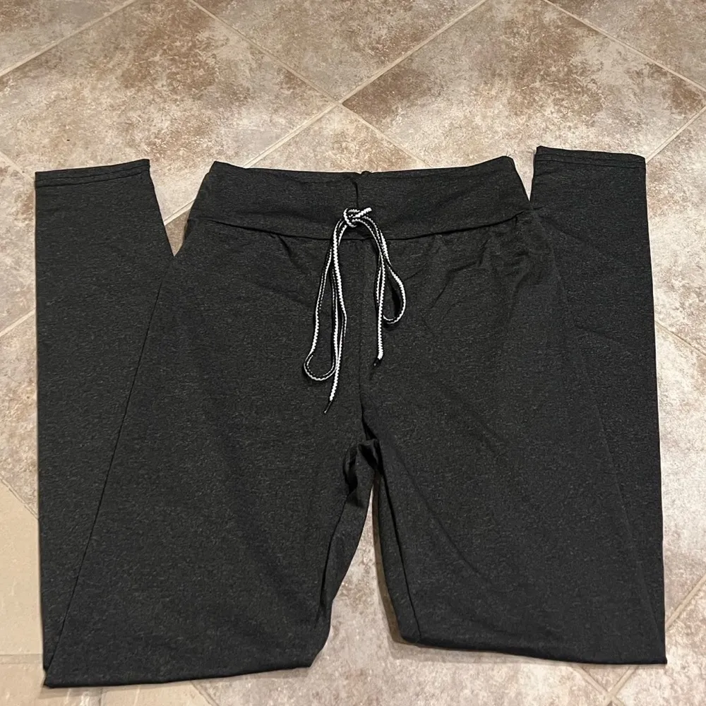 🆕 SHEIN high rise drawstring waist charcoal gray leggings medium - Image 9