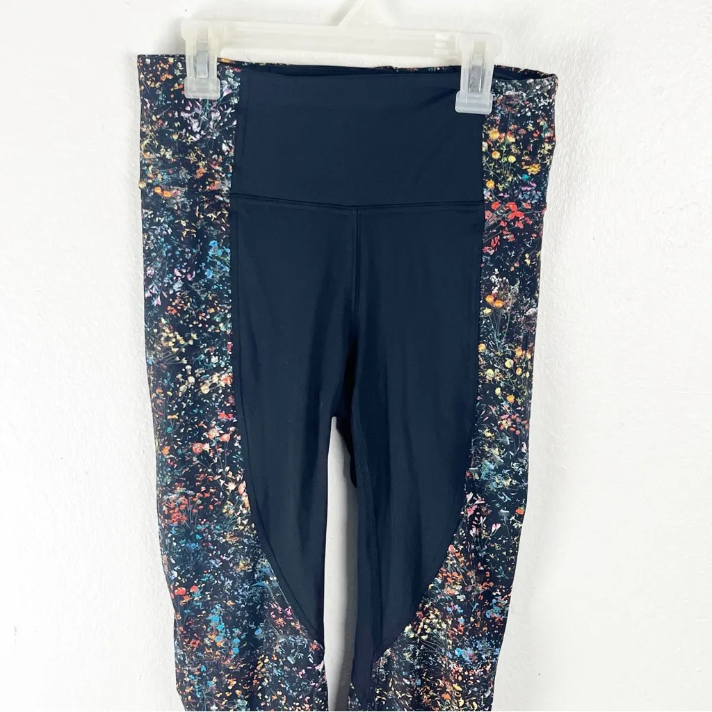 LULULEMON Wake & Train Black Floral Leggings Tights 28", Size 6 - Image 9