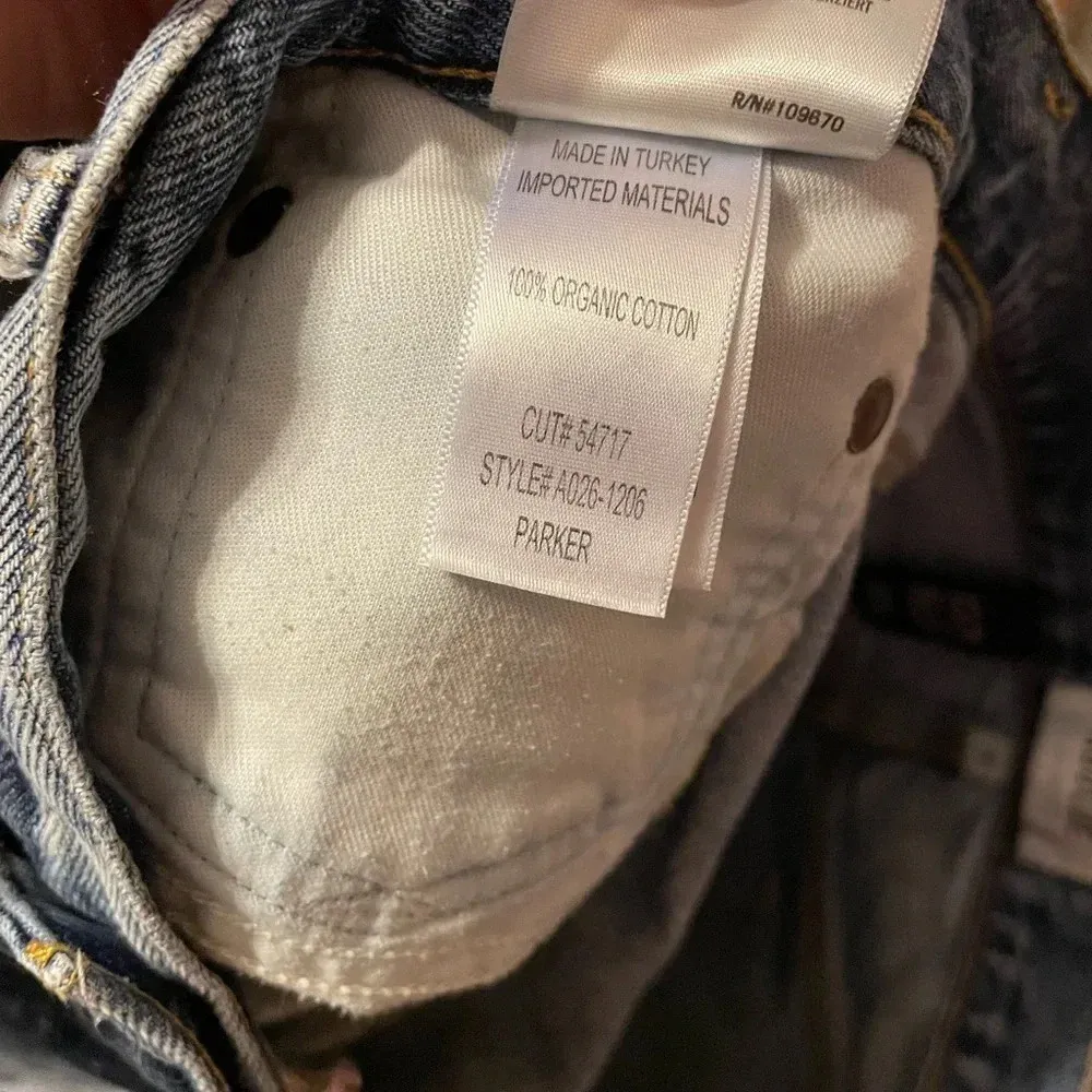 AGOLDE PARKER DENIM DISTRESSED SHORTS - Image 4