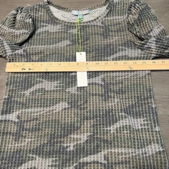 Good Luck Gem Camo Waffle Knit Long Sleeve‎ Top Puff Shoulder - Image 6