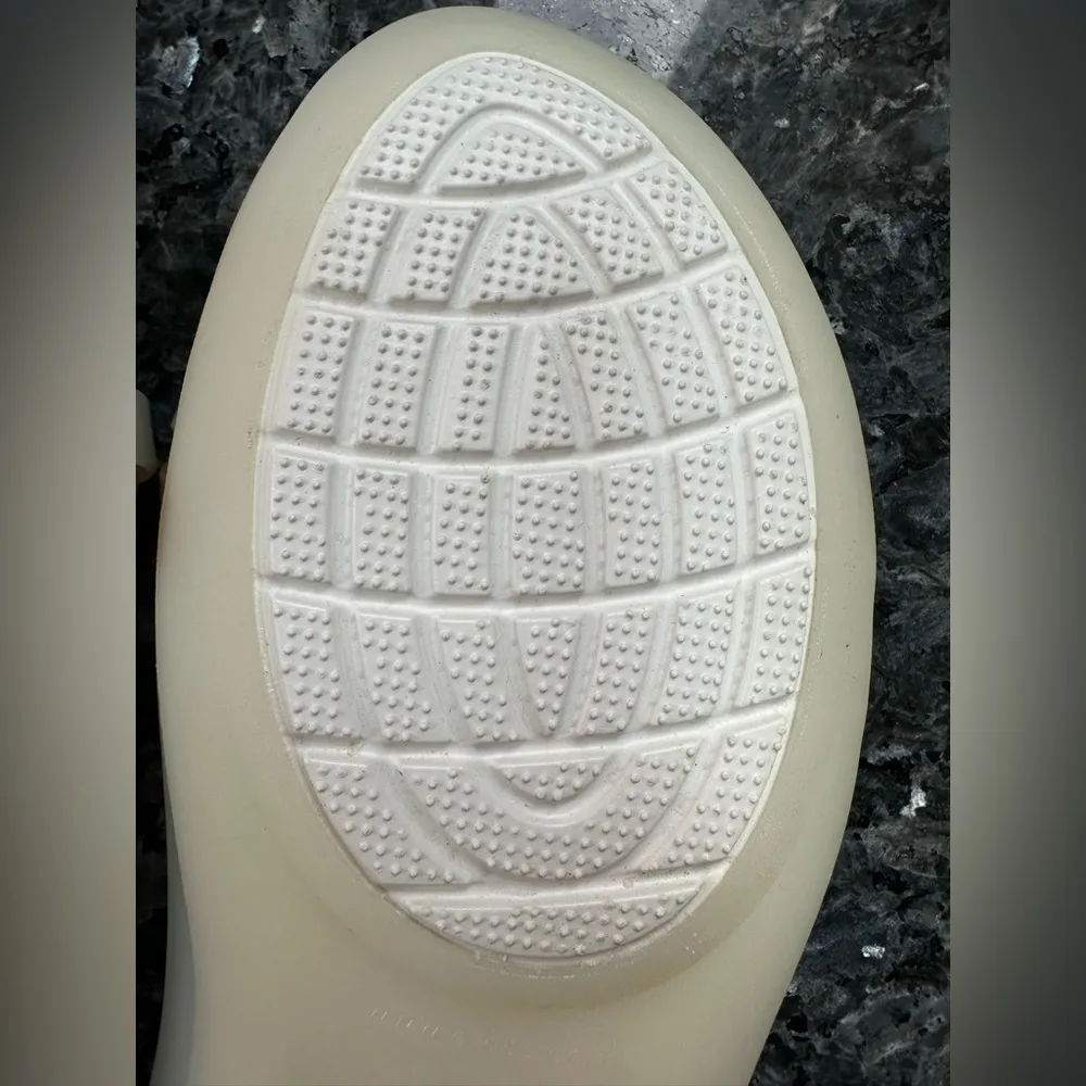 Crocs Isabella Huarache 2 Flat Sandals Women’s Size 9 Oyster/Gold NEW NWOB - Image 9