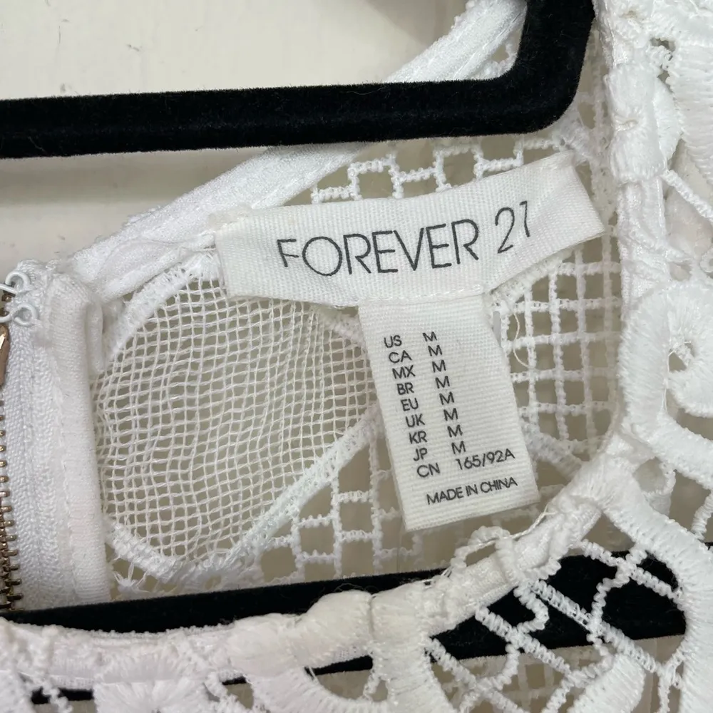 Forever 21 NEW White Crochet Lace Sleeveless Fit & Flare Dress ~ NWT Size M - Image 4