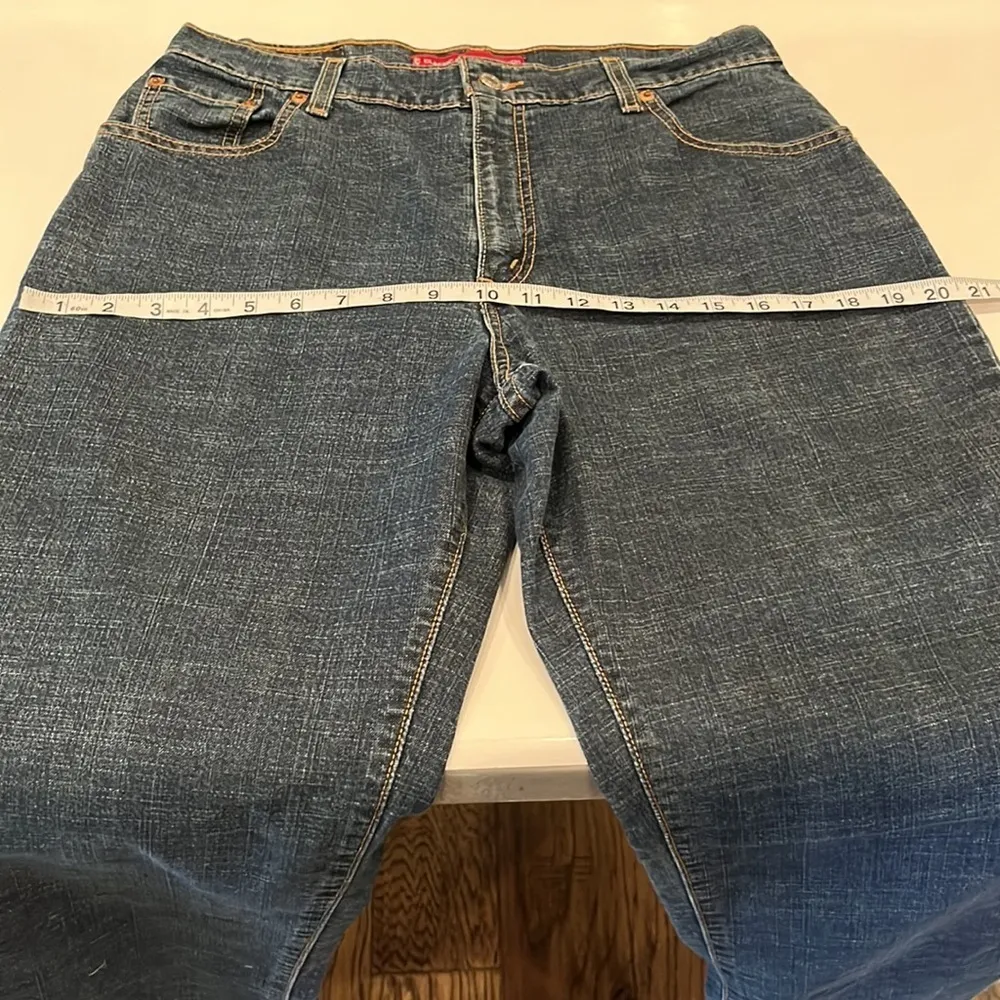 Vintage Levi’s 550 Classic Relaxed Fit Tapered Leg Size 12 MIS M - Image 5