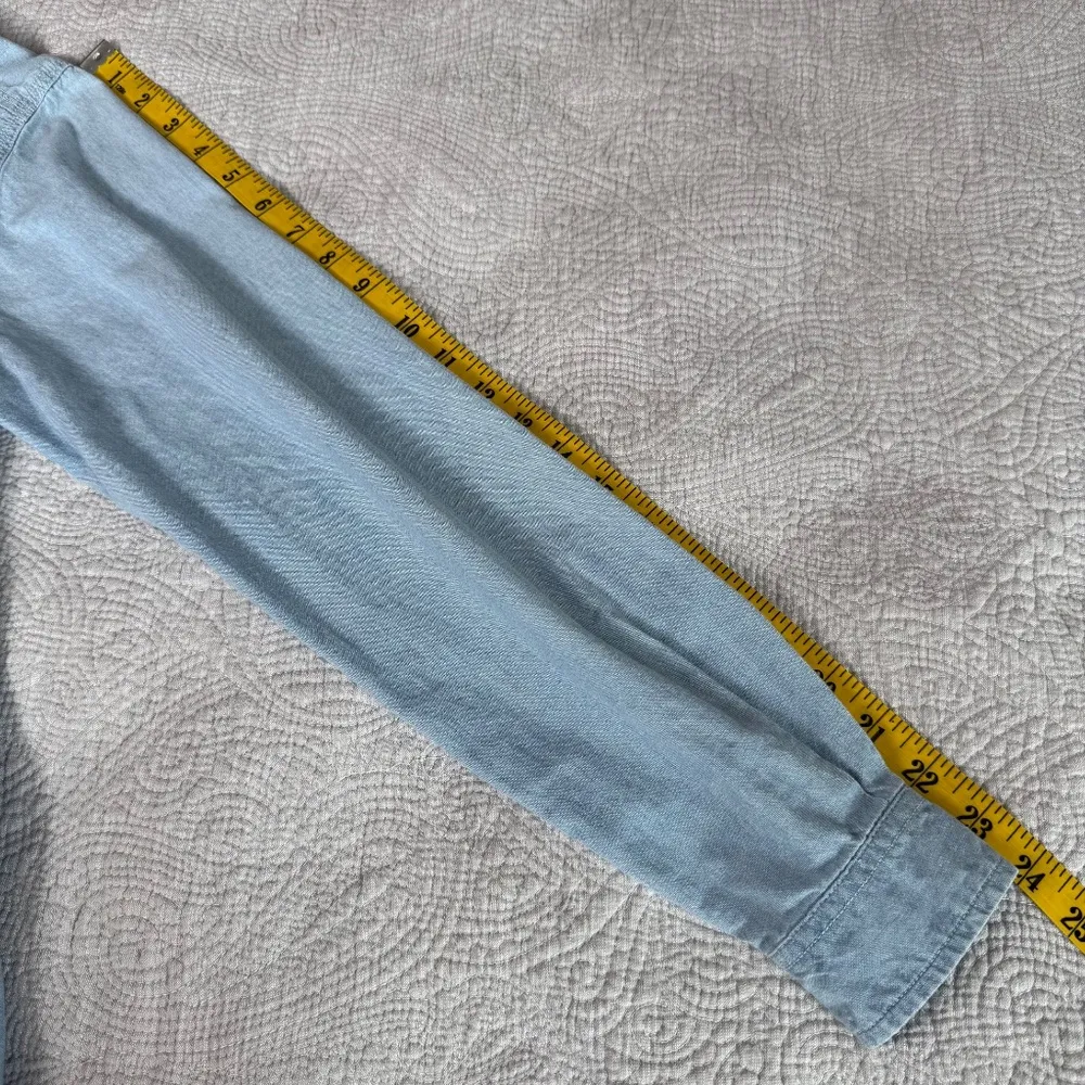 Vintage Chambray Shirt Womens Small Blue Top Blouse Gloria Vanderbilt 90s Y2K - Image 6