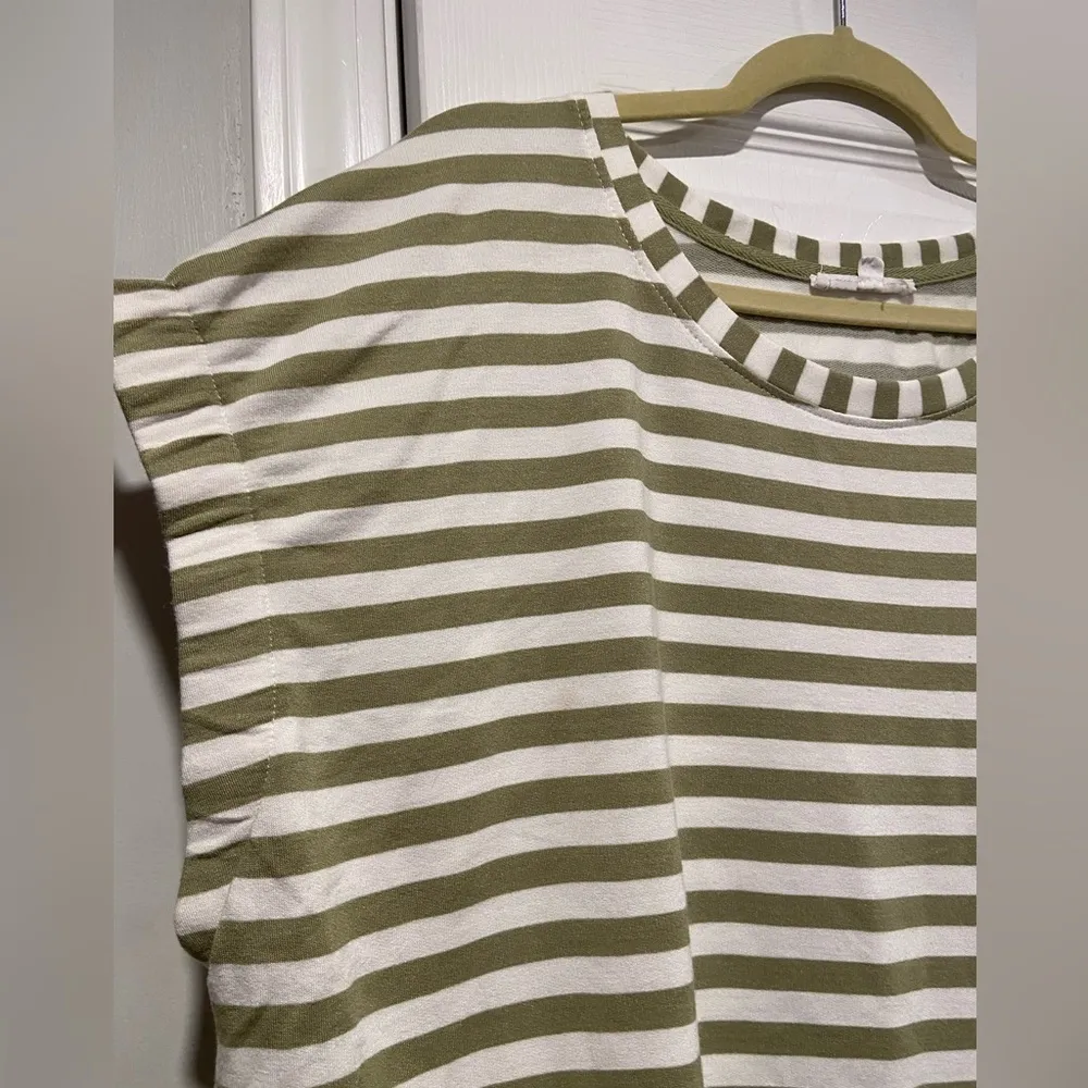 Jane + Delancey Size XL Banded Sleeve Crew Neck Green White Stripe Terry Top - Image 2
