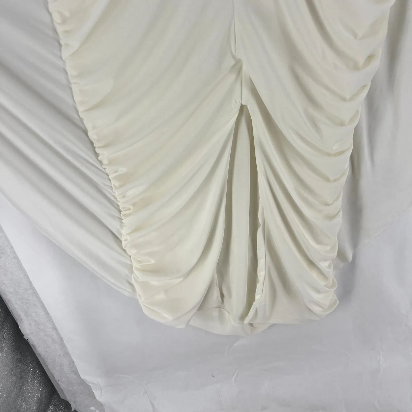 Club L London Keva Ruched Maxi Dress Womens 14 White Batwing Back Zip Party - Image 7