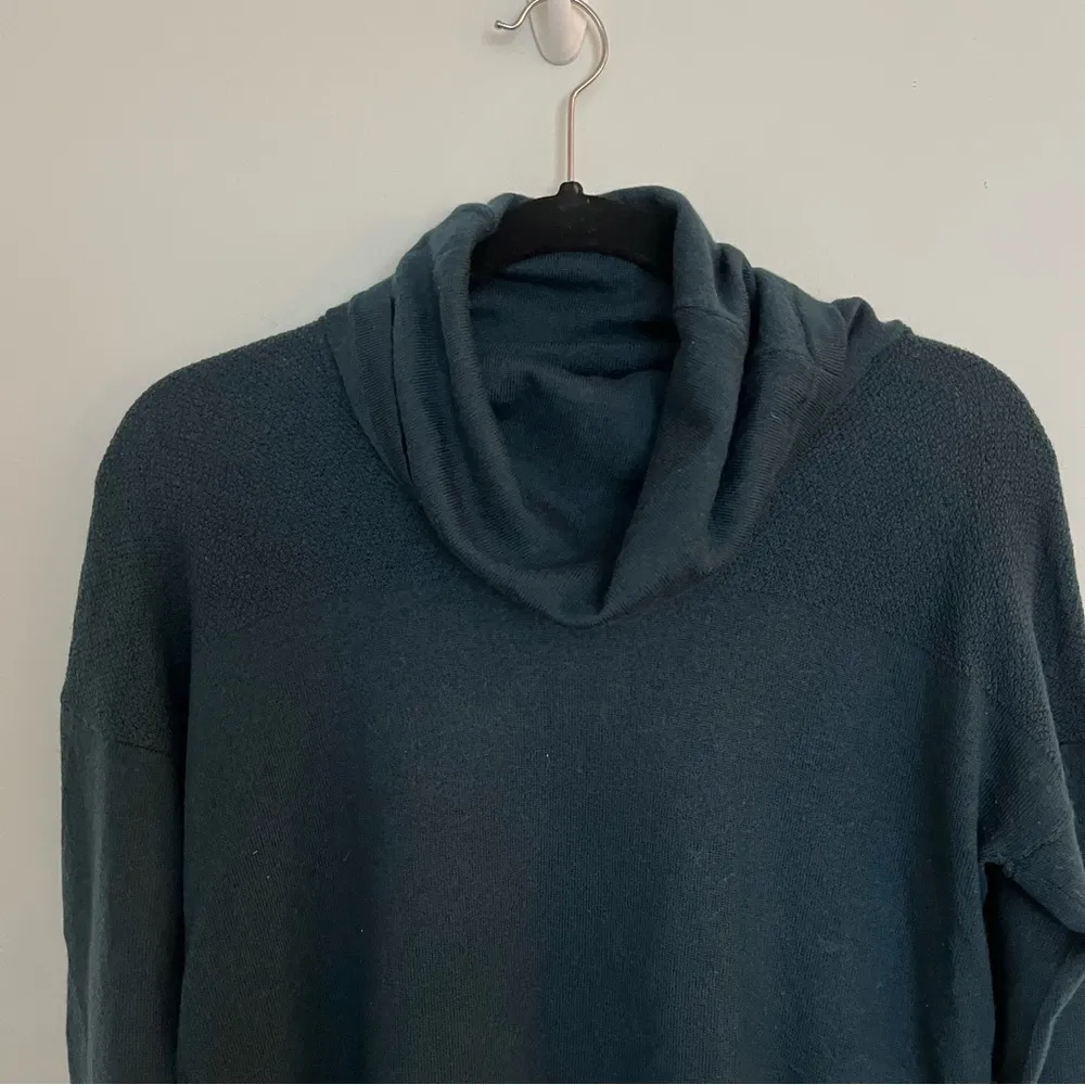 ADRIENNE VITTADINI Wool Sweater M. Super soft! - Image 2