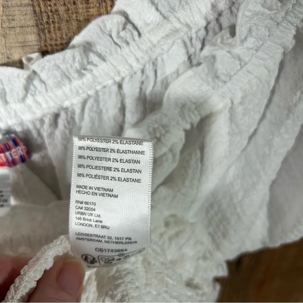 Smocked Puff Sleeve Cottagecore Small Crop Top White Peasant Urban Outfitters - Image 5