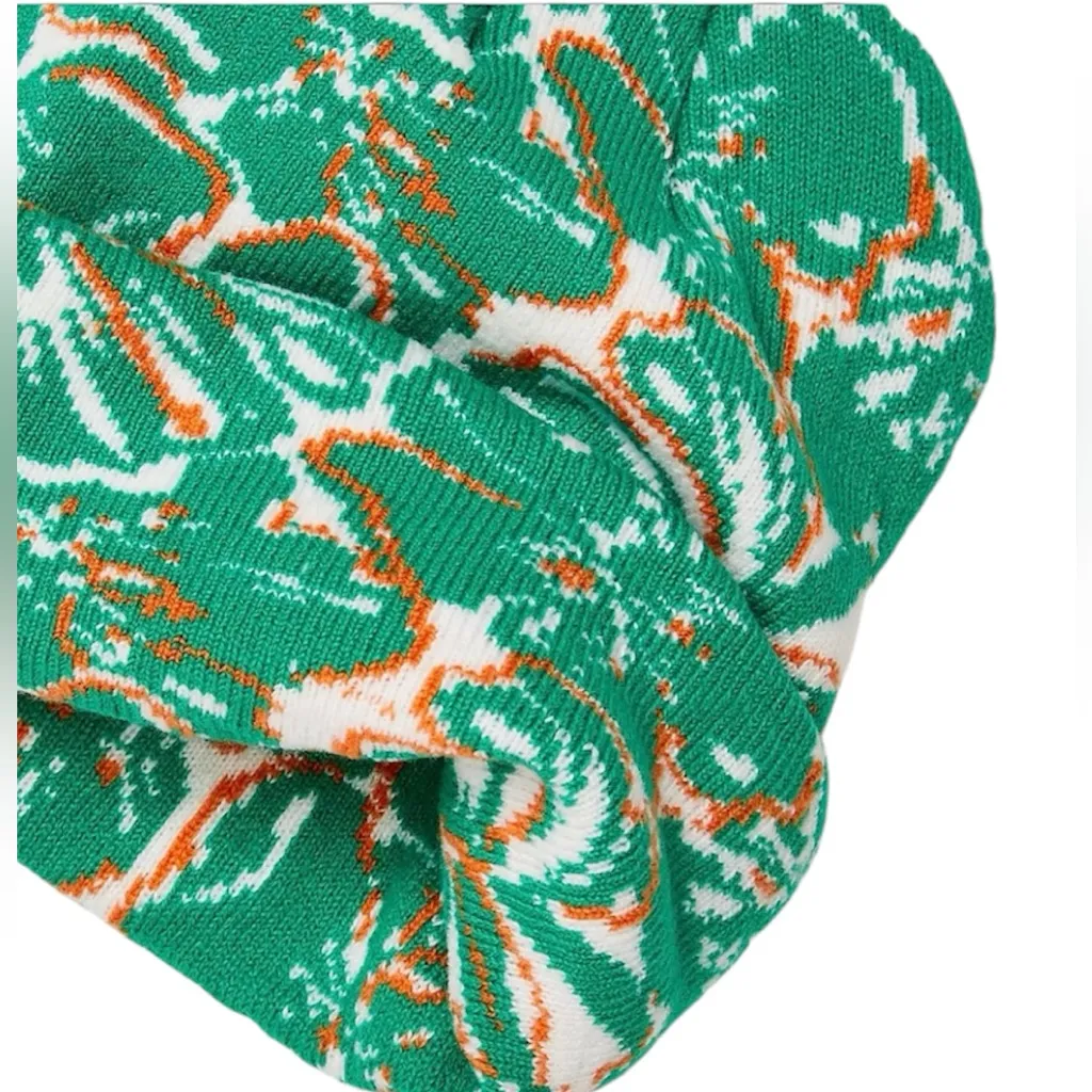 NWT FP FREE PEOPLE MOVEMENT Green and Orange Patterned Beanie - Image 3