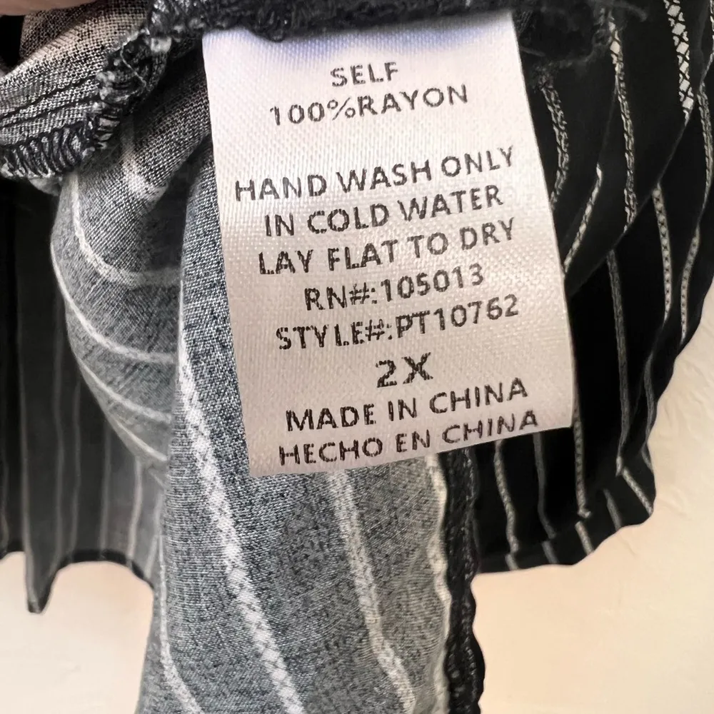 Savanna Jane Embroidered floral button down top size 2X - Image 9