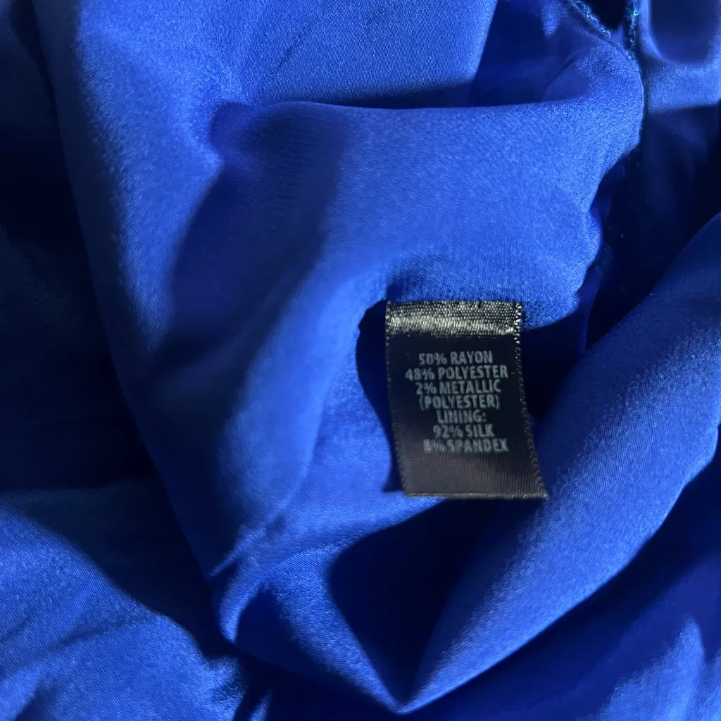 St. John One-Shoulder Blue sequin Maxi Dress size 10 NWT - Image 5