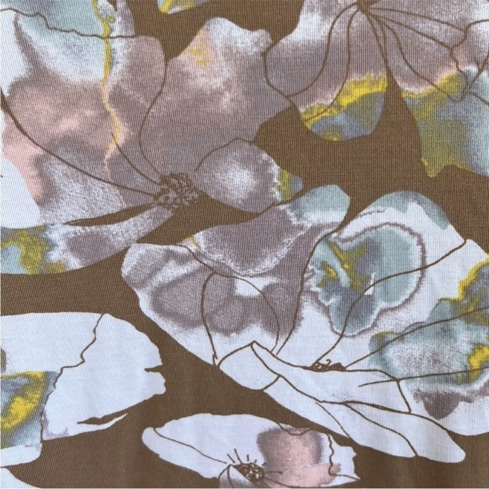 Like New LOGO Lori Goldstein Top Size XL - Image 4