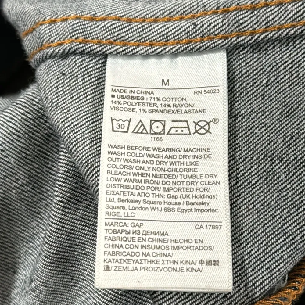 Gap 1969 short pleat denim jacket in deep indigo wash size M - Image 12