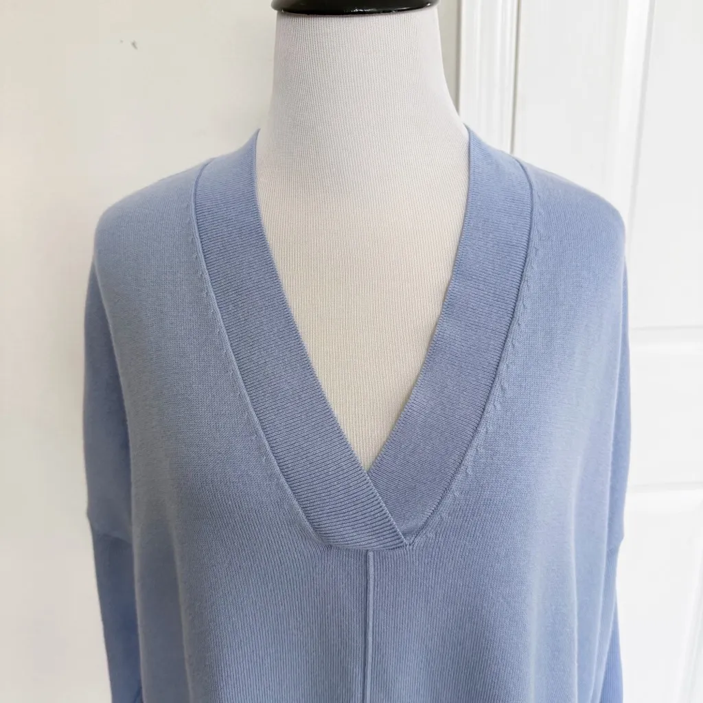 Ann Taylor Sweater size Small - Image 2